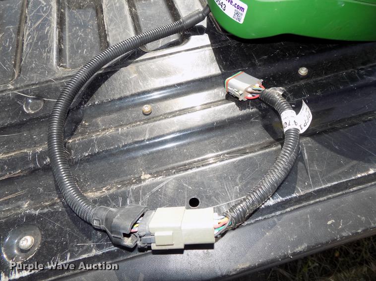 image for item DZ9543 John Deere StarFire 3000 GPS receiver