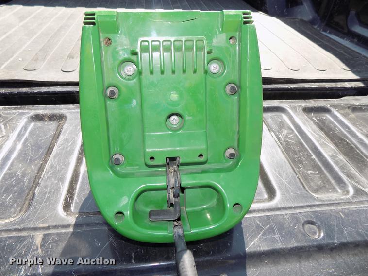 image for item DZ9543 John Deere StarFire 3000 GPS receiver
