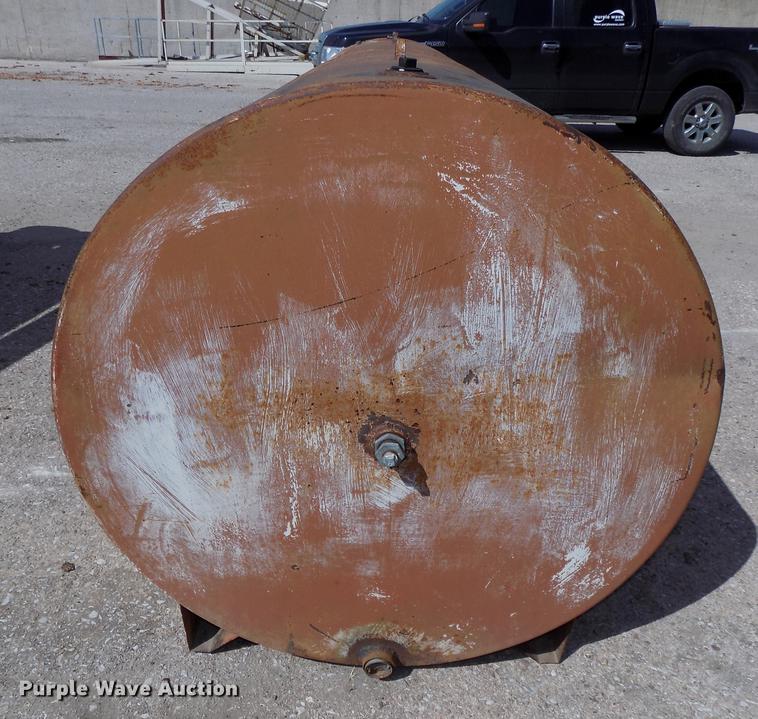 image for item DZ9545 Fuel tank