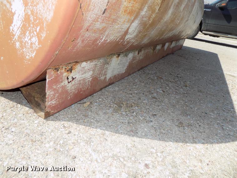 image for item DZ9545 Fuel tank