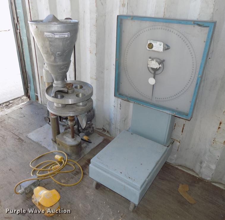 image for item DZ9558 Speedee BR284 bag filler