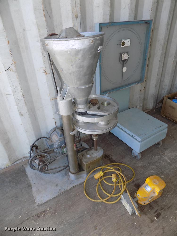 image for item DZ9558 Speedee BR284 bag filler