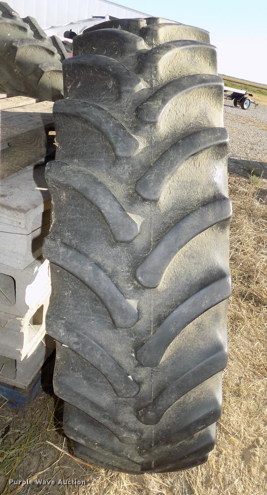 image for item DZ9559 (2) Firestone 380/85R34 dual tires