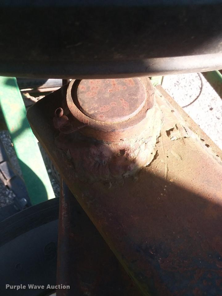 image for item EI9897 Great Plains Series V11 field cultivator