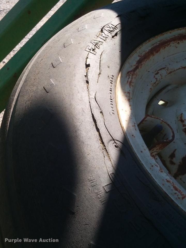 image for item EI9897 Great Plains Series V11 field cultivator