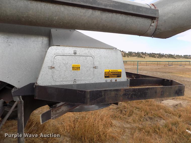 image for item ER9178 1990 Gleaner R60 combine and header