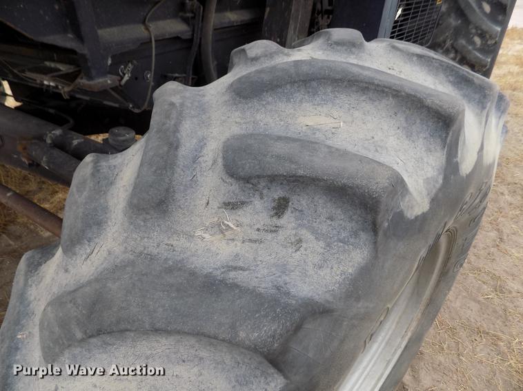 image for item ER9178 1990 Gleaner R60 combine and header