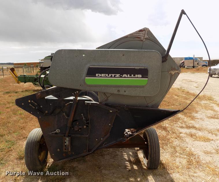 image for item ER9178 1990 Gleaner R60 combine and header