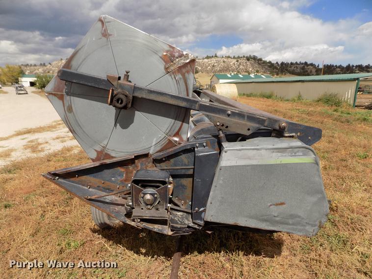 image for item ER9178 1990 Gleaner R60 combine and header