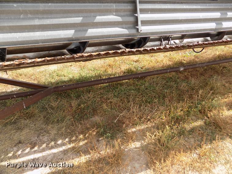 image for item ER9178 1990 Gleaner R60 combine and header