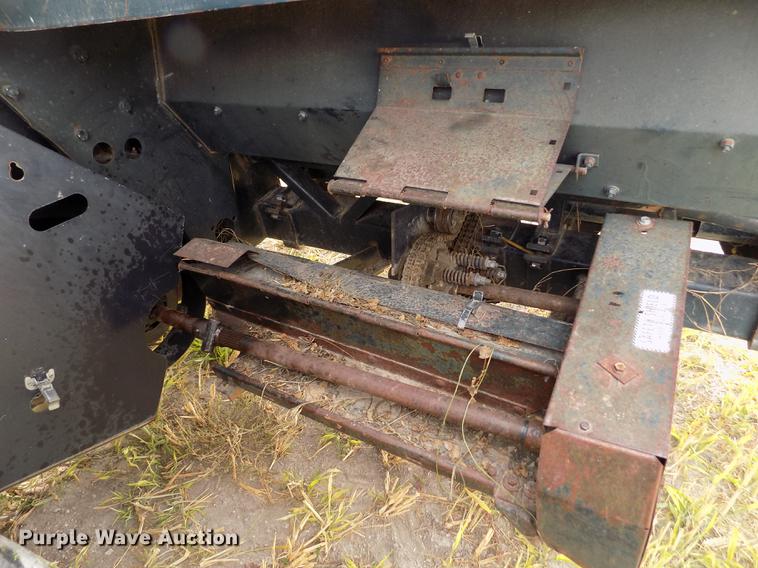 image for item ER9179 1990 Deutz Allis corn head