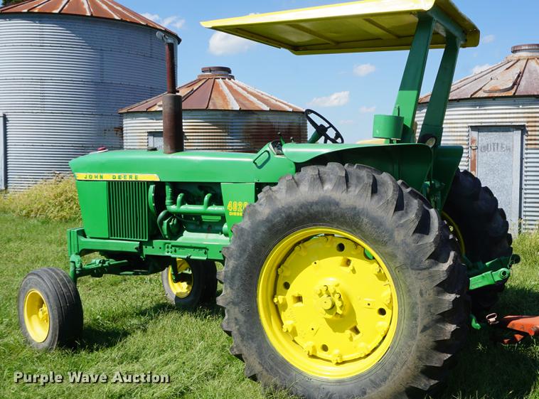image for item ES9982 1967 John Deere 4020 tractor