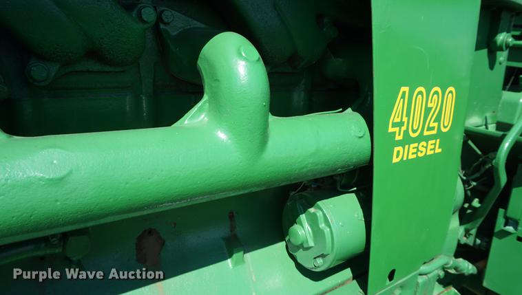 image for item ES9982 1967 John Deere 4020 tractor