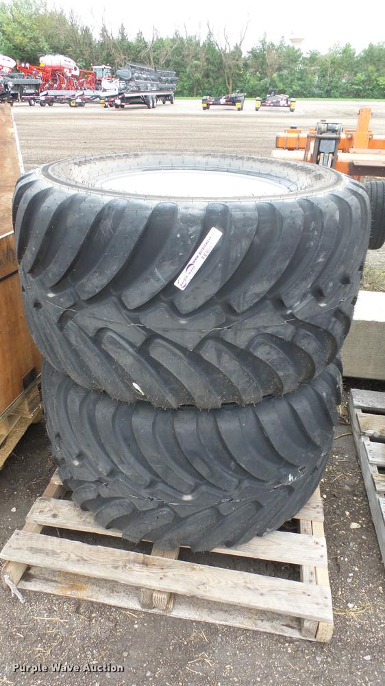 image for item FE9097 (2) ATC 560/45R22.5 tires and wheels