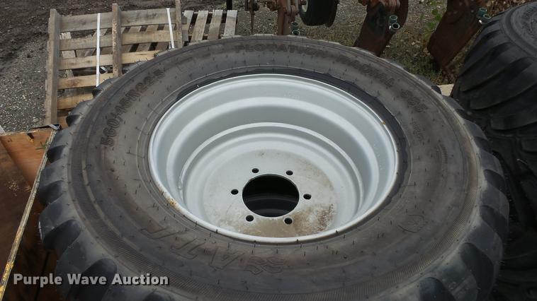 image for item FE9097 (2) ATC 560/45R22.5 tires and wheels