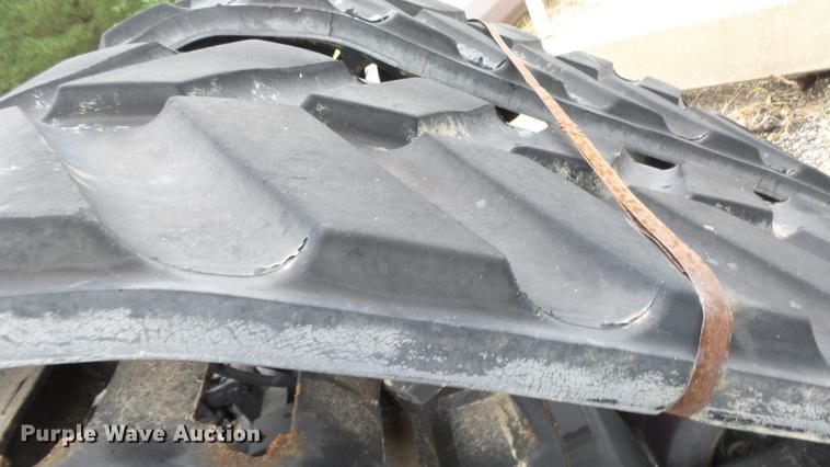 image for item FE9110 (2) GripTrac track assemblies