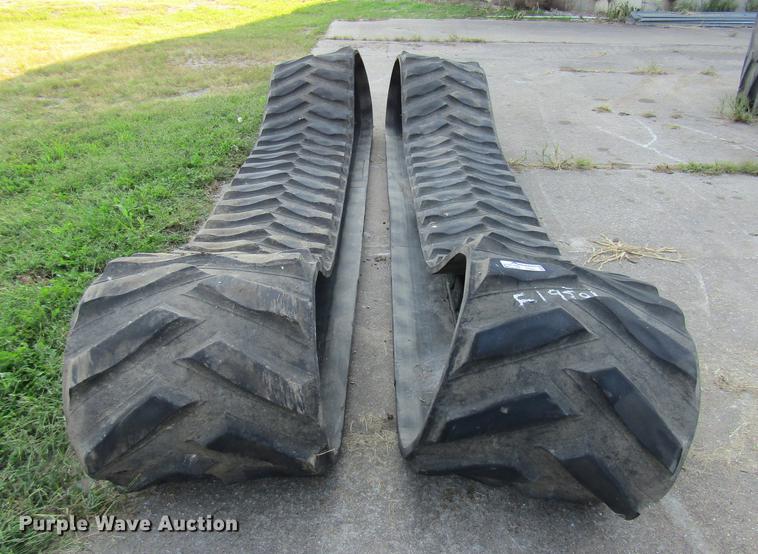 image for item FI9501 (2) 24.5"W rubber tracks