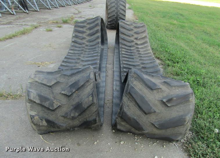 image for item FI9501 (2) 24.5"W rubber tracks