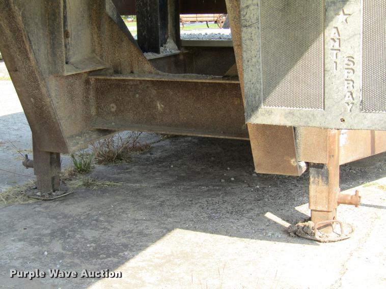 image for item FI9503 1998 Terra Flex ST340 sprayer trailer