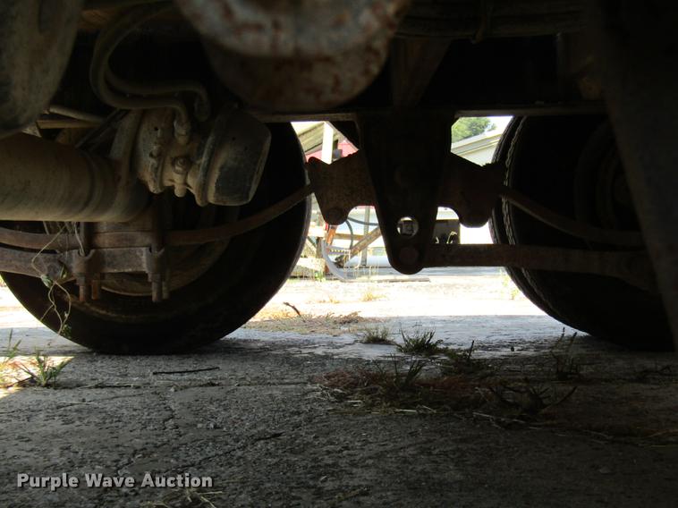 image for item FI9503 1998 Terra Flex ST340 sprayer trailer