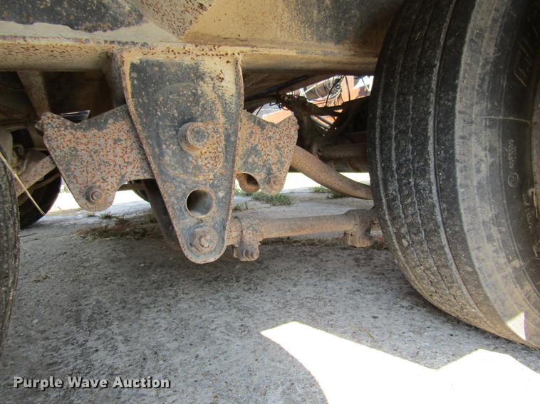 image for item FI9503 1998 Terra Flex ST340 sprayer trailer