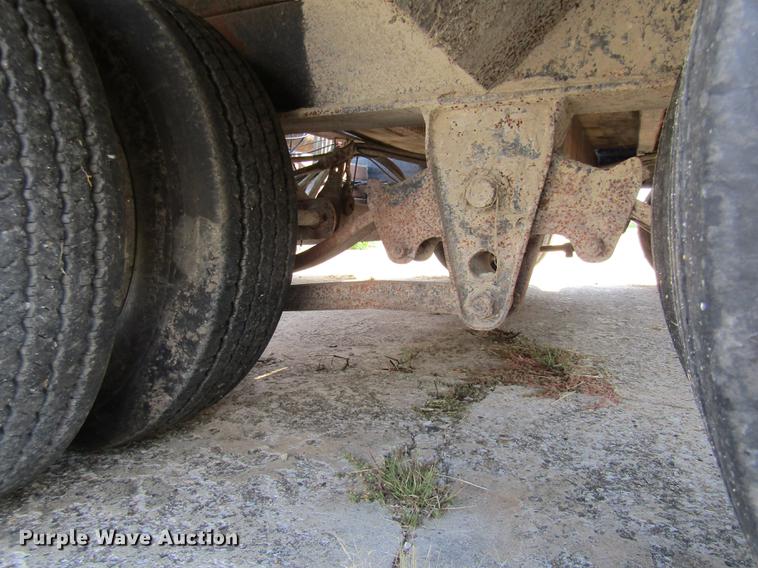 image for item FI9503 1998 Terra Flex ST340 sprayer trailer