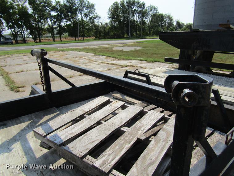 image for item FI9503 1998 Terra Flex ST340 sprayer trailer