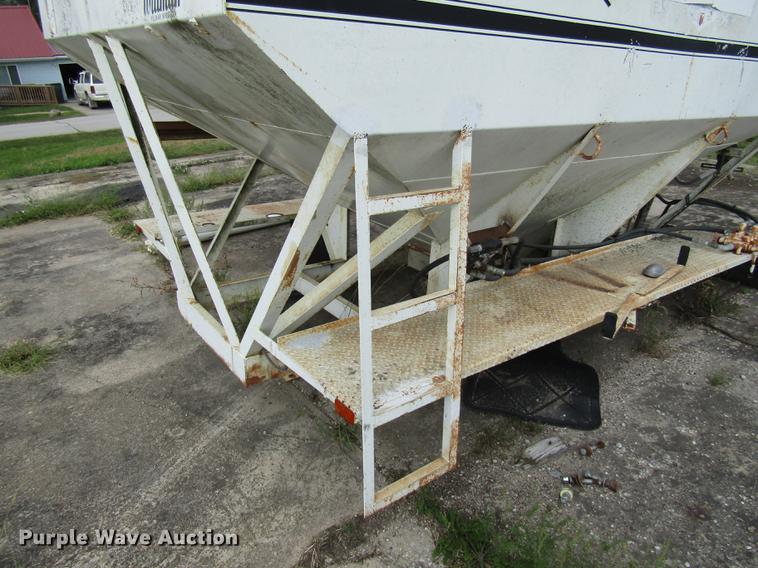 image for item FI9504 Willmar Load Runner 10 tender bed