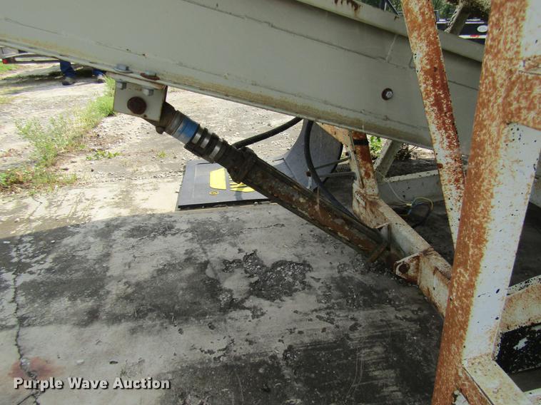 image for item FI9504 Willmar Load Runner 10 tender bed