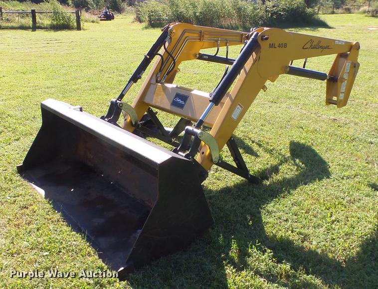 image for item FO9047 Challenger ML40B loader