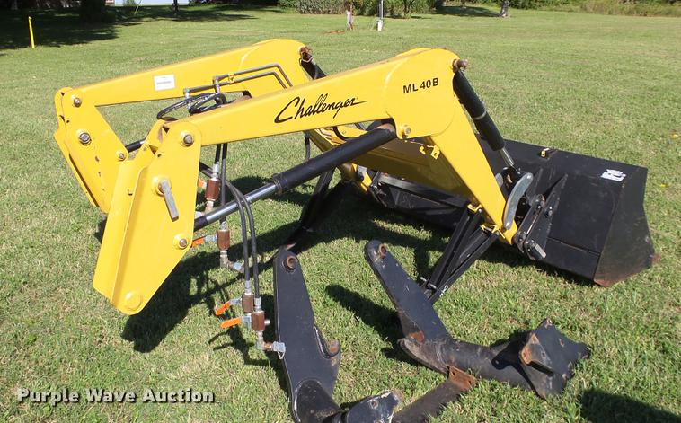 image for item FO9047 Challenger ML40B loader