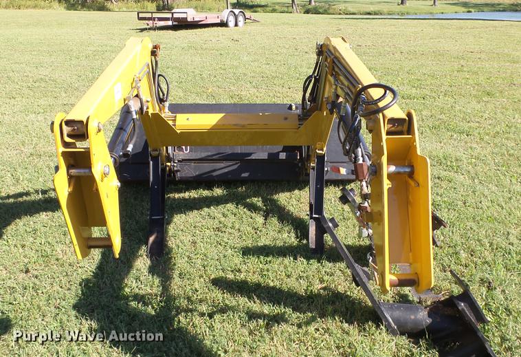 image for item FO9047 Challenger ML40B loader