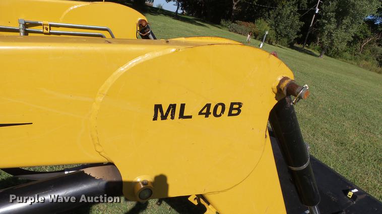 image for item FO9047 Challenger ML40B loader