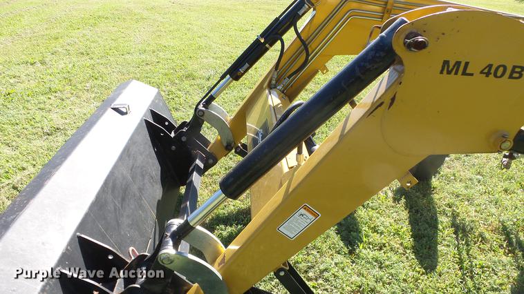 image for item FO9047 Challenger ML40B loader