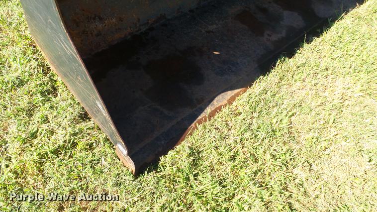 image for item FO9047 Challenger ML40B loader