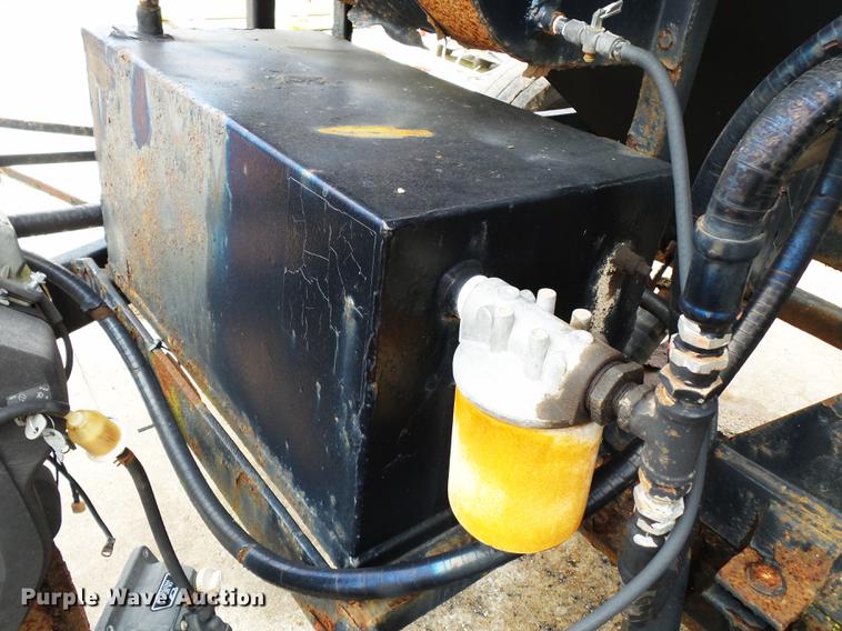 image for item DB7010 Adams fertilizer tender