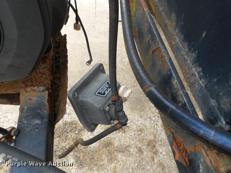 image for item DB7010 Adams fertilizer tender