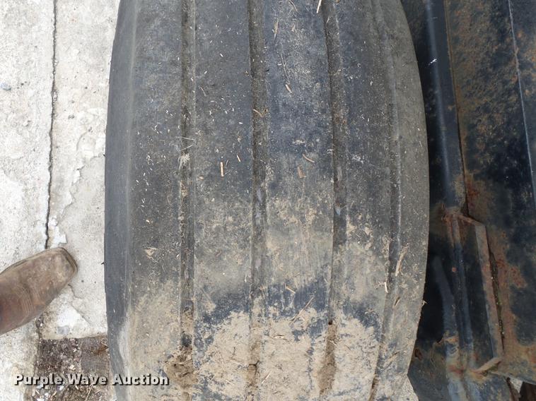 image for item DB7010 Adams fertilizer tender