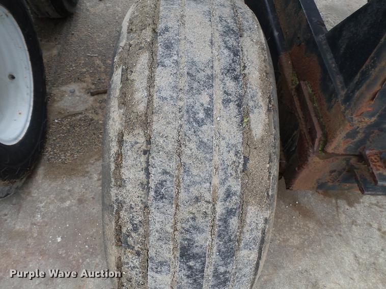 image for item DB7010 Adams fertilizer tender