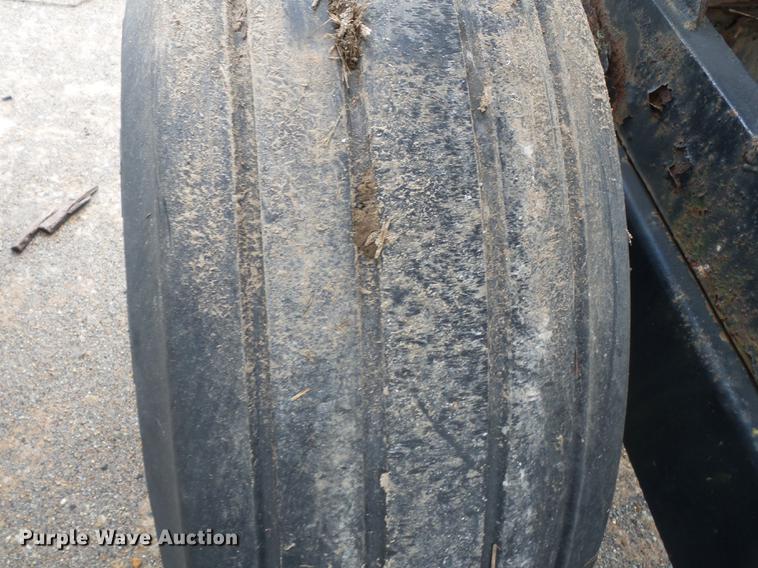 image for item DB7010 Adams fertilizer tender