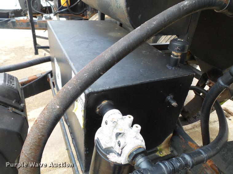 image for item DB7011 Adams fertilizer tender