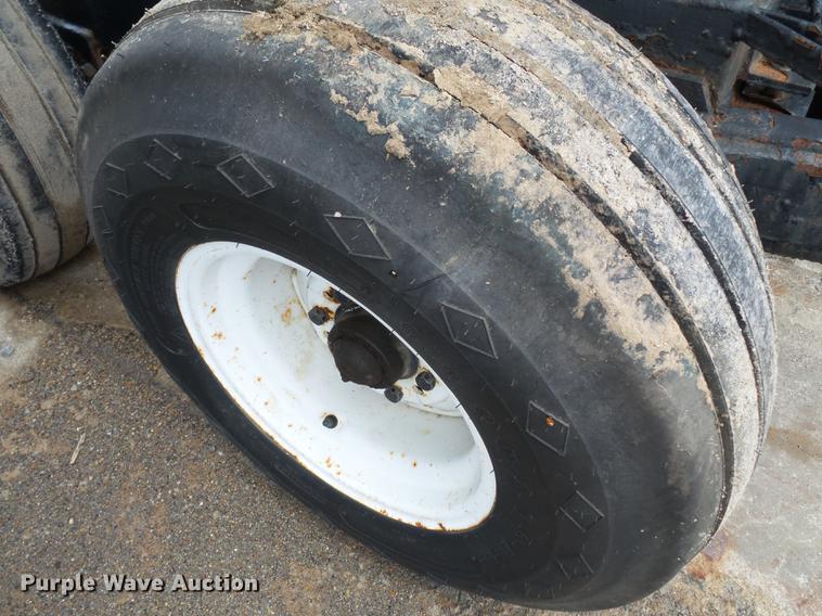 image for item DB7011 Adams fertilizer tender