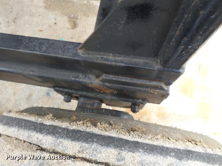 image for item DB7011 Adams fertilizer tender