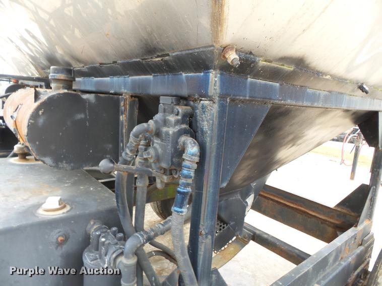 image for item DB7012 Adams fertilizer tender