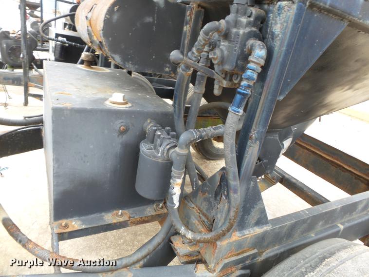 image for item DB7012 Adams fertilizer tender