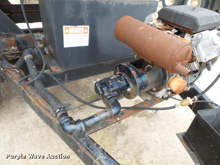 image for item DB7012 Adams fertilizer tender