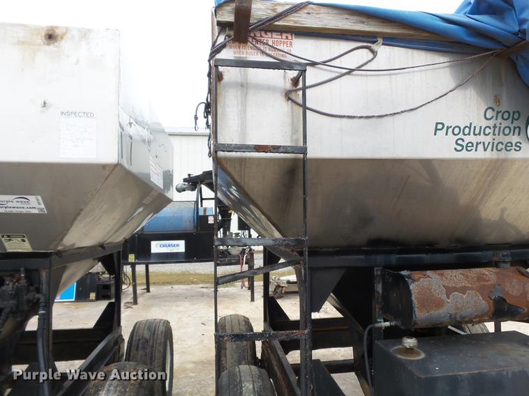 image for item DB7012 Adams fertilizer tender