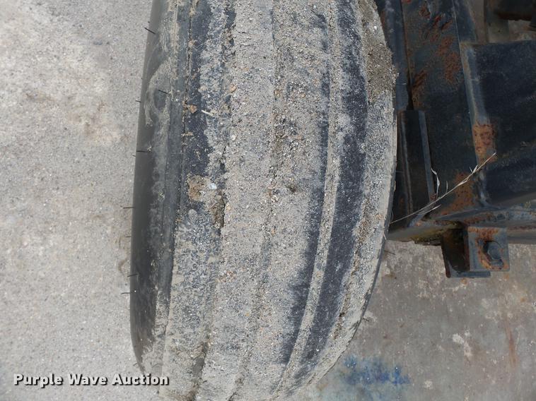 image for item DB7012 Adams fertilizer tender