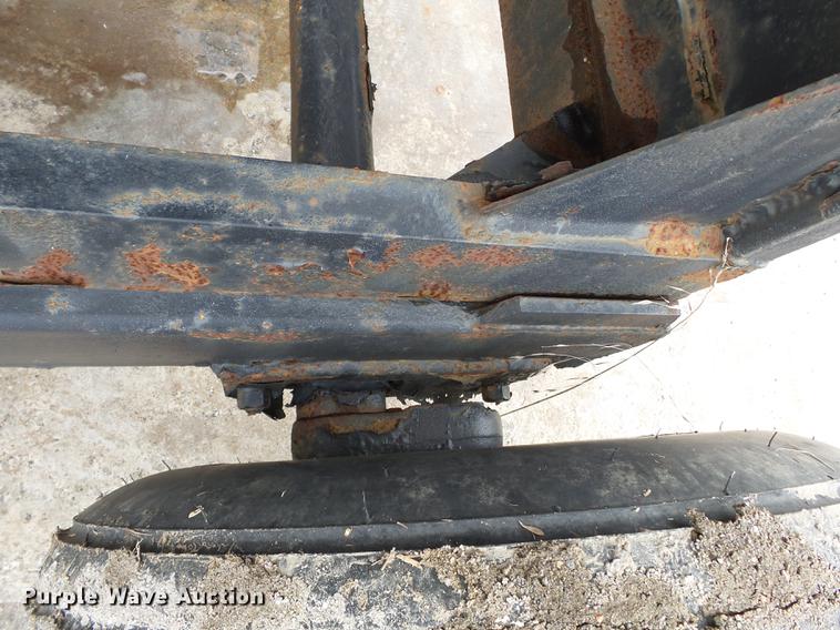 image for item DB7012 Adams fertilizer tender