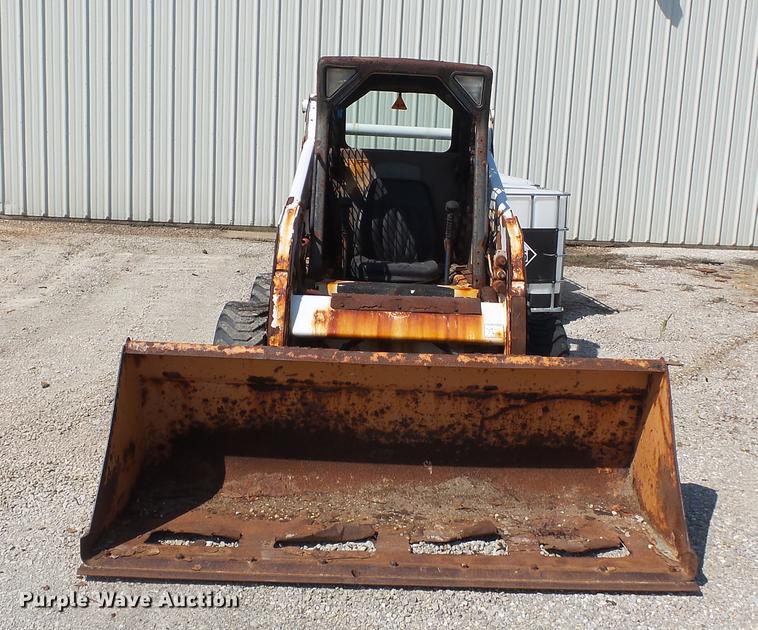 image for item DB7043 2010 Bobcat S185 skid steer